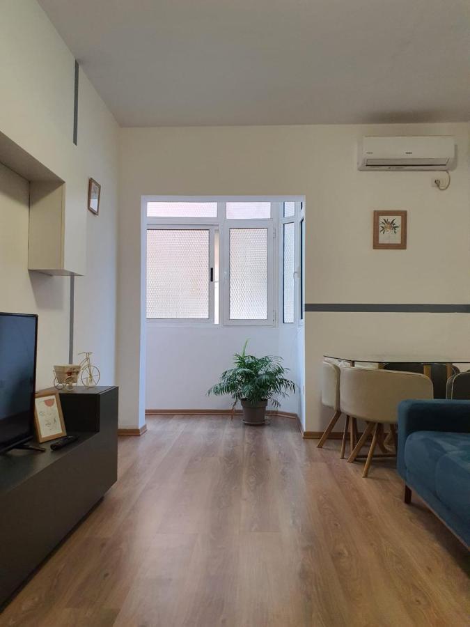 Heris'S Apartment ติรานา ภายนอก รูปภาพ